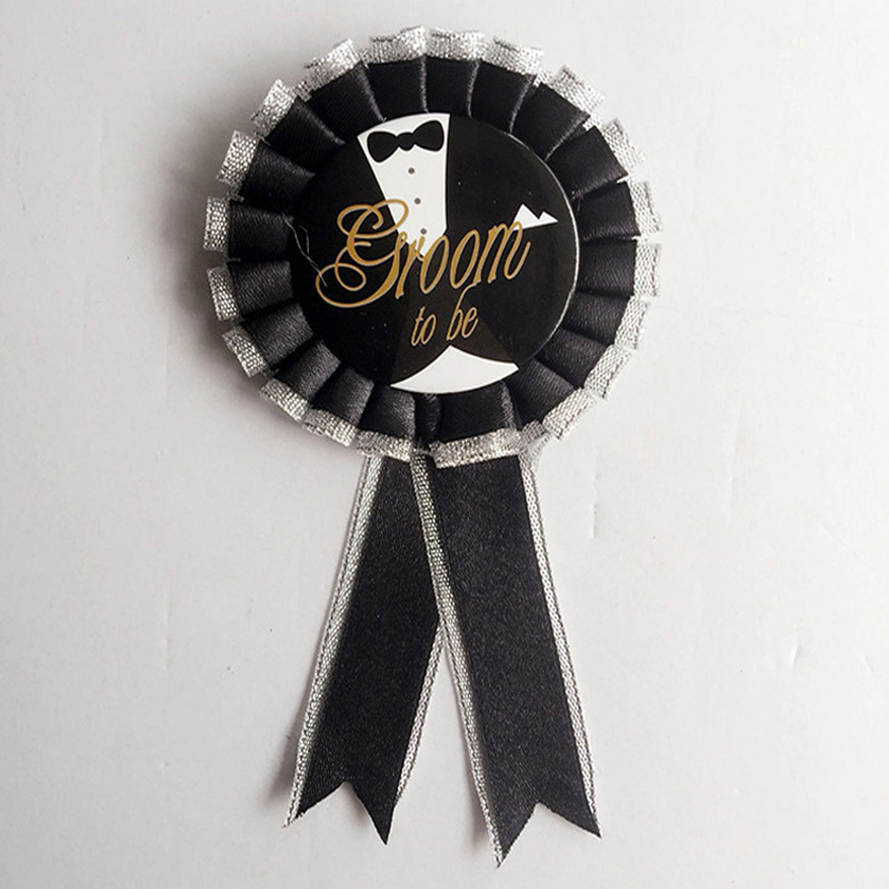Være og brudgom for at være tinplate -badge -stifter