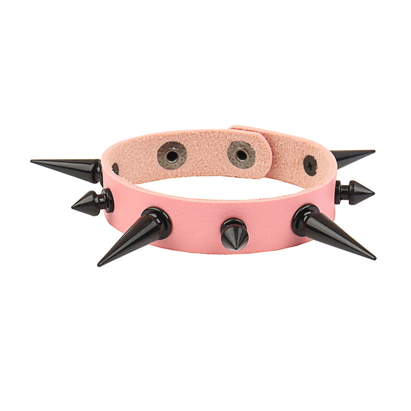 Læderritter punk armbånd